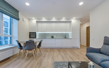 Коя SPC подова настилка е най-подходяща за вашия дом?